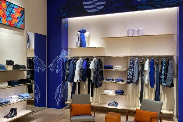 commercial-retail-display-shelving-louis-vuitton